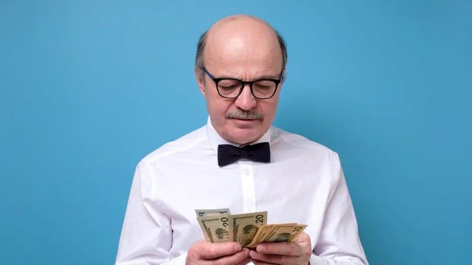 Cine va încasa a 13-a pensie! Când o primesc pensionarii din România și cine este eligibil