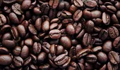 Bei cafea? Ingrediente pe care să eviți să le adaugi pentru gust