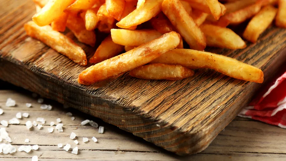 Ce boală riscă femeile care mănâncă în fiecare săptămână peste 500 de grame de cartofi