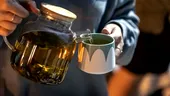Băutura care te ajută să te lași de fumat. O găsești în toate supermarketurile din România