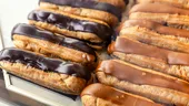 Secretul eclerelor perfecte. De ce combinația celor două creme face diferența dintre un desert banal și unul de cofetărie