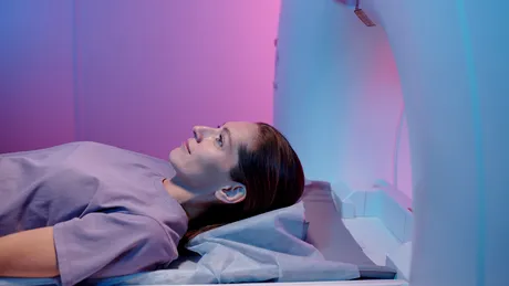 INTERVIU: Radioterapia, mai ușoară pentru pacienții oncologici, dacă e făcută cu tehnologia potrivită