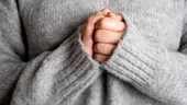 Mâinile reci nu reprezintă doar un disconfort. Doctorul Pautov dezvăluie ce boală gravă pot ascunde