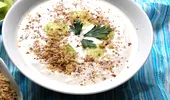 Cum se prepară supa bulgărească rece. Nu ai nevoie de multe ingrediente și e incredibil de răcoritoare