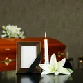 Ajutorul de deces în 2026. Câți bani pot primi familiile și ce acte sunt necesare?