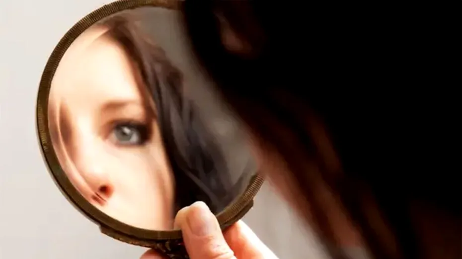 Cum îți dai seama ce boală poți avea, uitându-te la ochii tăi în oglindă