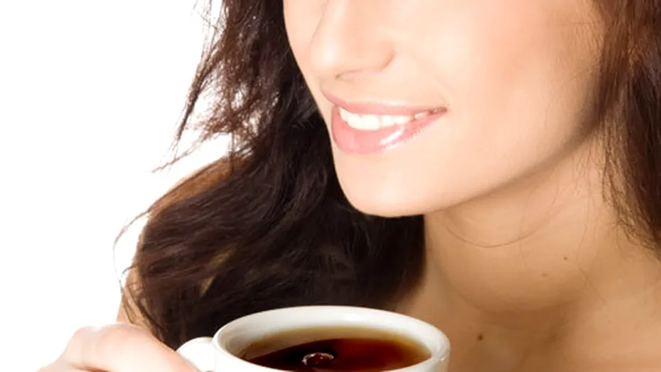 Combateţi sinuzita cu inhalaţii şi ceaiuri