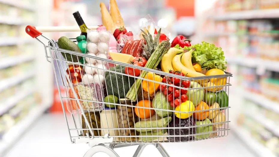 Cele mai contaminate legume și fructe cu pesticide. Ce produse poți consuma în siguranță