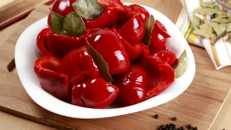 Rețeta de gogoșari în oțet a gospodinelor din Transilvania! Ingredientul pe care îl folosesc de fiecare dată pentru un gust dulce-acrișor