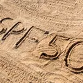 (P) SPF 50 și arsuri solare: Ghidul protecției invizibile