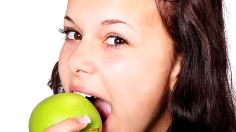 Esofagita: cauze, simptome, tratament și dietă