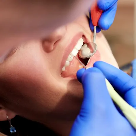 Dr. Radu Colțeanu: „În cabinetul stomatologic, primul pas nu este tratamentul, ci recâștigarea încrederii pacientului”