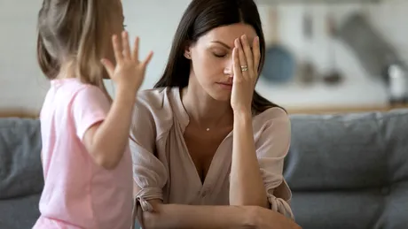 Ce se întâmplă când o femeie stă cu copiii 24/7?