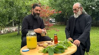 Limonada de deparazitare, recomandată de părintele Dimitrie, starețul Mănăstirii Antim-Troianu. Medicii anunță că un ingredient ar putea fi periculos