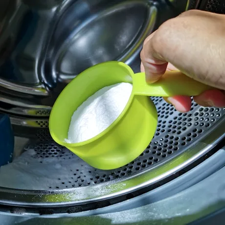 Amestecul care te scapă de rugina din mașina de spălat. Cuva va arăta ca nouă