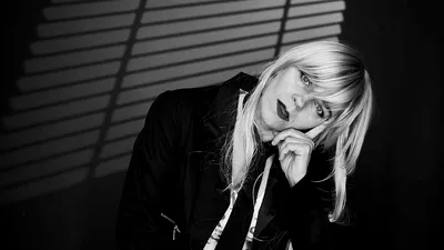 Ce mai face Gianina Corondan! Fosta vedetă Pro TV, departe de lumina reflectoarelor / GALERIE FOTO