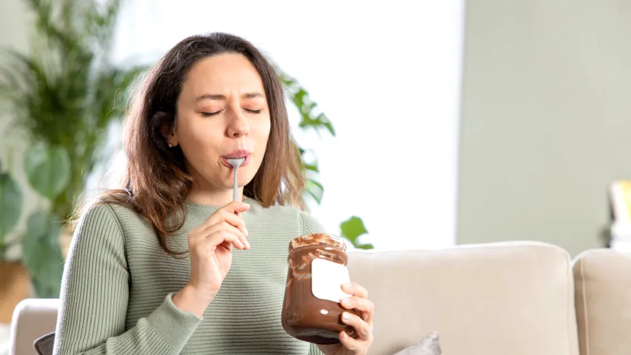 De ce ni se face poftă de dulce imediat după masă? Explicația pe care puțini o iau în calcul