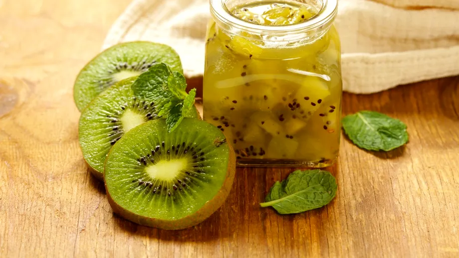 Gemul de kiwi cu semințe de chia. Rețeta ușoară și simplă, cu puține ingrediente