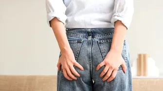 Ce trebuie să mănânci dacă ai hemoroizi. Alimentele care calmează simptomele și cele care agravează problema