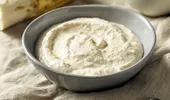 Taramasalata, rețeta grecească pe care puțini români o știu. Ingredientul care îi schimbă complet gustul