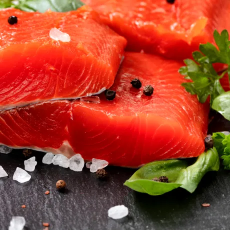 Ce se întâmplă în corpul tău când mănânci somon sălbatic? E considerat un superaliment