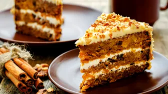 Rețeta de carrot cake fără gluten și fără zahăr. Prăjitura perfectă pentru toamnă