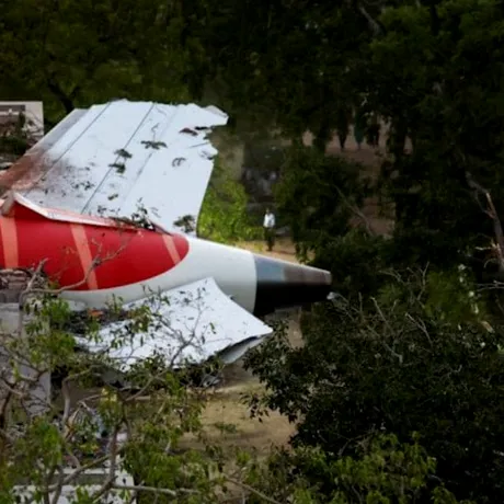 Un singur bărbat a supraviețuit, după prăbușirea unui avion în India. Ce loc ocupa în aeronava Boeing