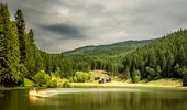 Stațiuni din România în care te poți trata de reumatism și osteoporoză. Sunt celebre pentru aceste boli!