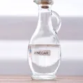 Oțet pentru febră. De ce nu este recomandat acest remediu popular?