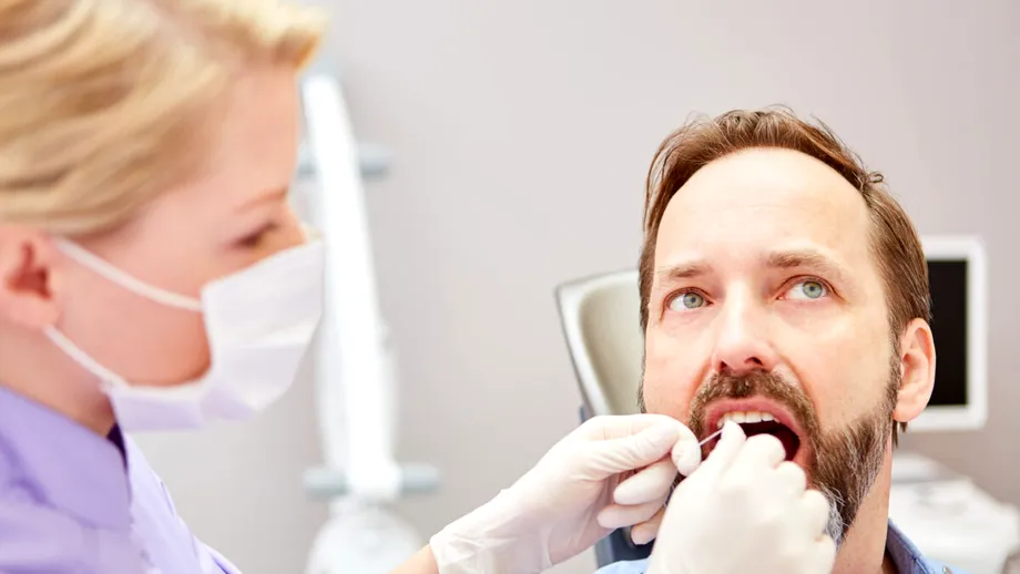 13 mituri despre parodontoză cu Dr. Catrinel Banu, medic dentist specialist