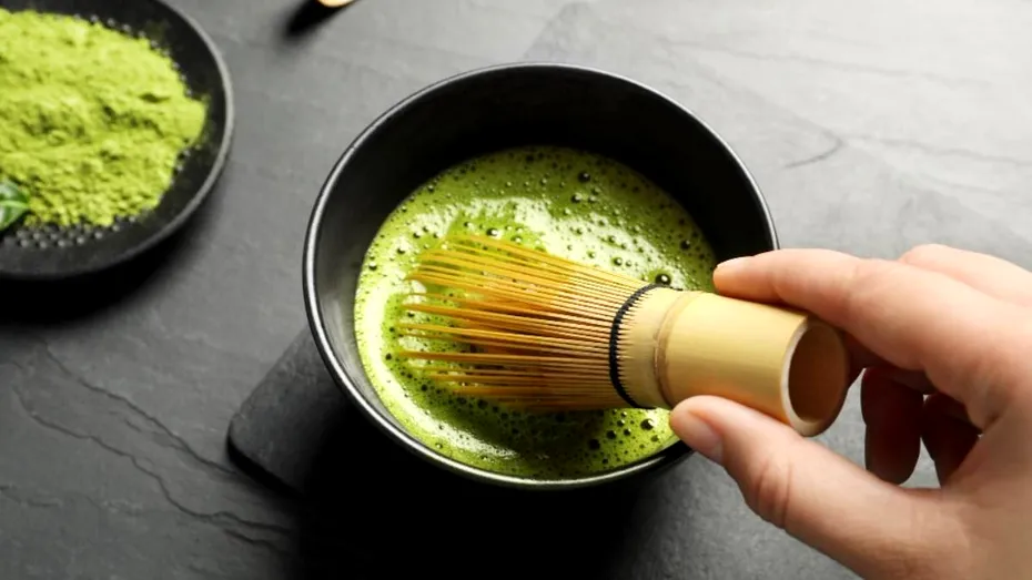 (P) Beneficiile consumului de ceai matcha pentru sănătate și energie