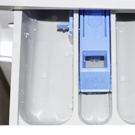 De ce rămâne apă în compartimentul de balsam? Greșelile pe care trebuie să le eviți și cum poți remedia rapid situația