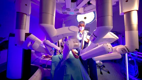 Nefrectomie stângă și suprarenalectomie bilaterală realizate cu succes la SANADOR