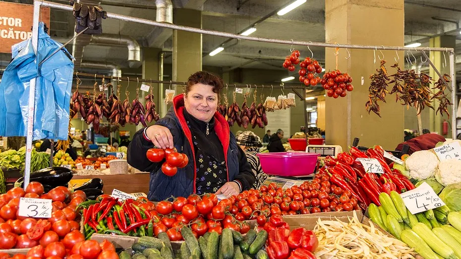 Cât au ajuns să coste murăturile în Piața Obor. Clienții sunt nemulțumiți: „Costă mai mult decât carnea!”