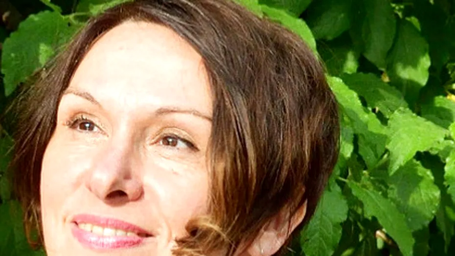 Lector Univ.Dr. Maria Tănase Mânzat: Îndrăgostirea are la bază fenomenul proiecției!