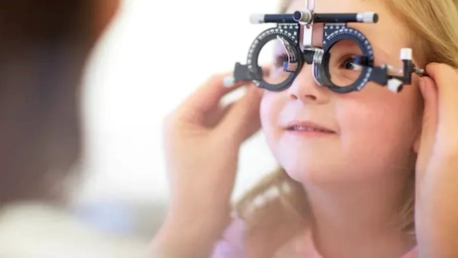 (P) Importanța examenului oftalmopediatric la sugari și preșcolari. Riscurile unui examen oftalmologic întârziat