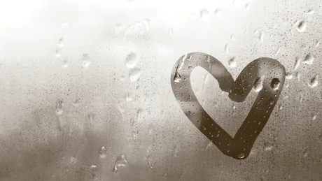 Plouă afară? Cum să te bucuri de orașe și natură indiferent de starea vremii