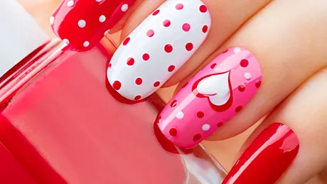 Cum să-ţi faci unghiile de Ziua Îndrăgostiţilor - 20 de modele superbe!