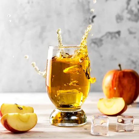 5 sucuri cu mere purificatoare și energizante perfecte pentru începutul de săptămână