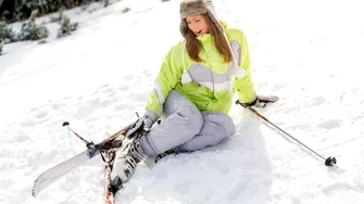 Ce accidentări apar cel mai des în sporturile de iarnă și cum pot fi tratate