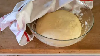 Ce faci dacă nu crește aluatul de cozonac. Secretul gospodinelor iscusite