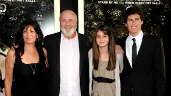 Un celebru regizor de la Hollywood și soția lui, găsiți morți în locuința lor