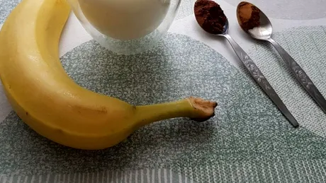 Reteta de smoothie de banana si cacao a medicului Alexandru Popa