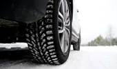 Ce trebuie să scrie obligatoriu pe cauciucurile de iarnă ca să nu iei amendă. Detaliile la care să fie atenți șoferii