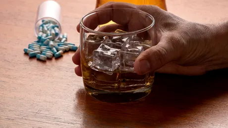 Medicamente care nu trebuie NICIODATĂ combinate cu alcool. Efectele adverse ale alcoolului în combinație cu medicamentele