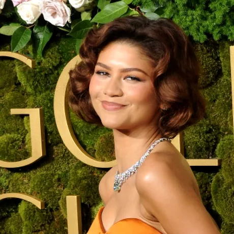 Zendaya și trendul „box bob”: tunsoarea minimalistă care domină 2026