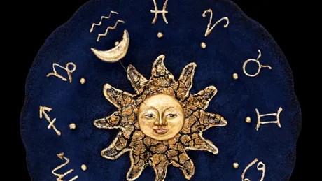 Zodiile cărora le surâde soarta în februarie 2026! Intră sub protecția astrelor și apar schimbări majore pe plan profesional