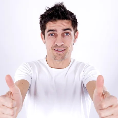 Lucruri pe care trebuie să încetezi să le mai faci până la vârsta de 40 de ani! Te sabotezi singur