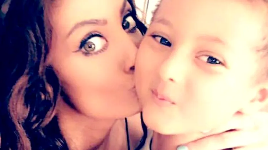 În aşteptarea lui Moş Crăciun, Cream a împodobit bradul din noiembrie