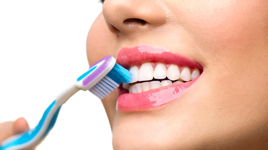 Periatul excesiv al dinţilor poate cauza probleme